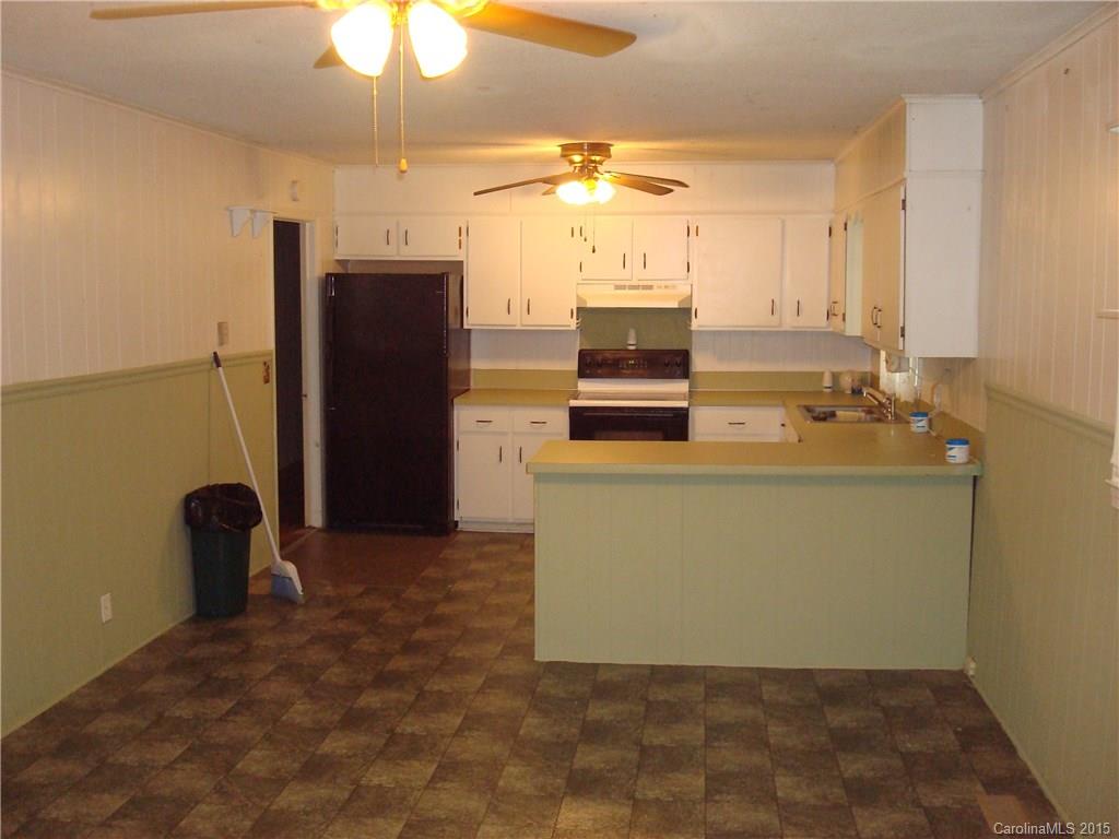 1411 Mayberry Road Dallas, NC 28034 - Photo 8 of 24 Gallery Image 8