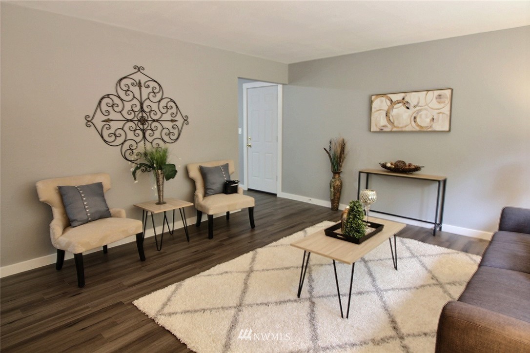 17720 Southeast Petrovitsky Road Renton, WA 98058 - Photo 9 of 23