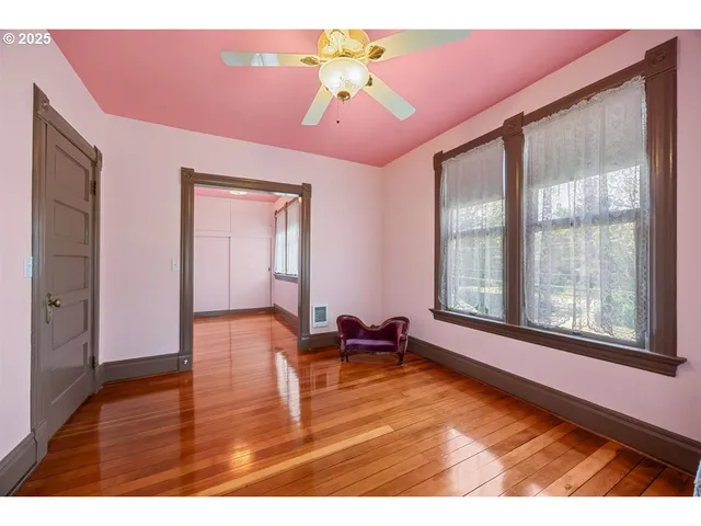 $510,000 | 221 Main Street, Riddle, OR 97469