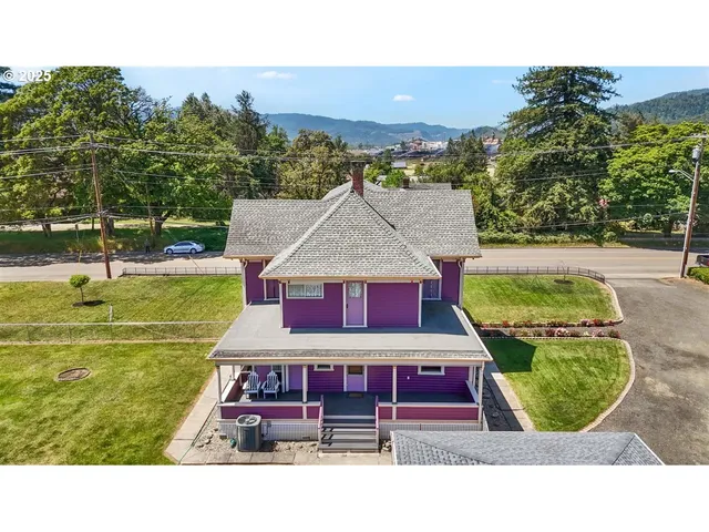 $510,000 | 221 Main Street, Riddle, OR 97469
