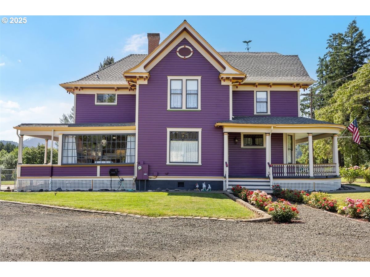 221 Main Street Riddle, OR 97469 - Photo 4 of 43 Exterior