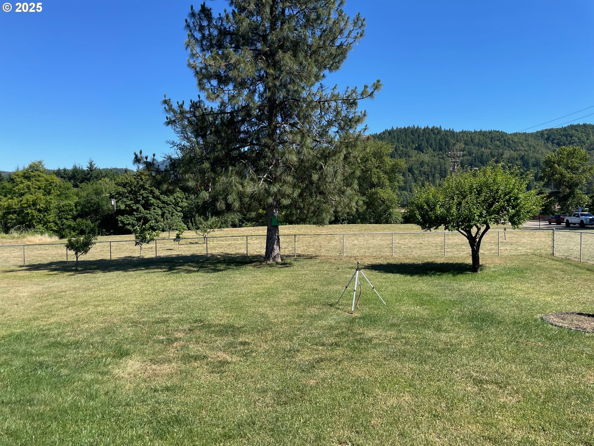 221 Main Street Riddle, OR 97469 - Photo 42 of 43 Garage