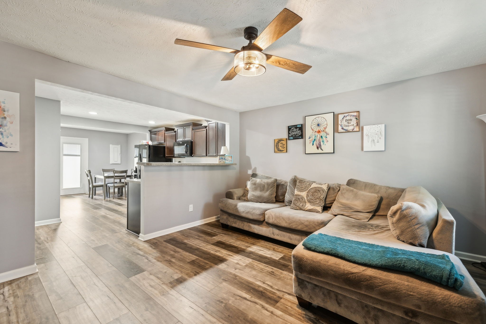 2336 Convention Way Murfreesboro, TN 37130 - Photo 5 of 23 a living room with furniture and kitchen view