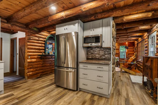 $599,000 | 27 Doggett Road, Westport Island, ME 04578