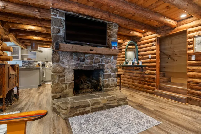 $599,000 | 27 Doggett Road, Westport Island, ME 04578