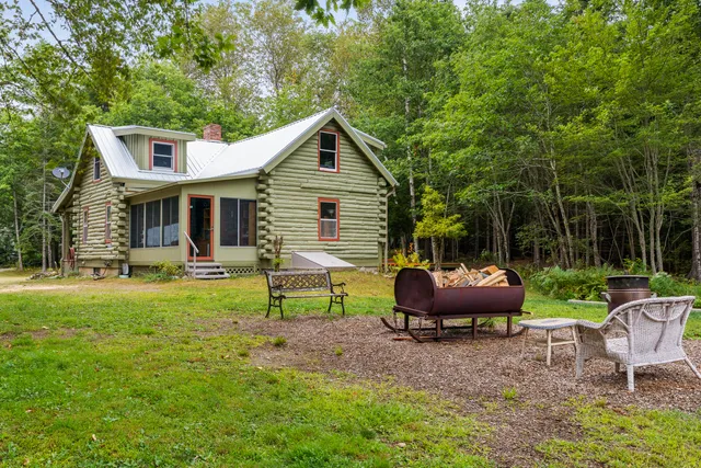 $599,000 | 27 Doggett Road, Westport Island, ME 04578