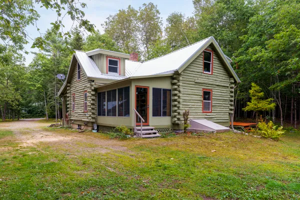 $599,000 | 27 Doggett Road, Westport Island, ME 04578