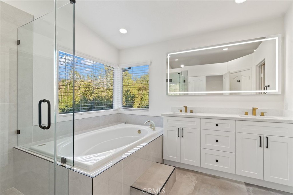 14439 Grandifloras Road Canyon Country, CA 91387 - Photo 25 of 44 master bathroom