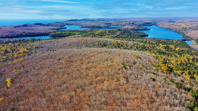 $389,900 | Xx West Deeryard Lake Road, Lutsen, MN 55612