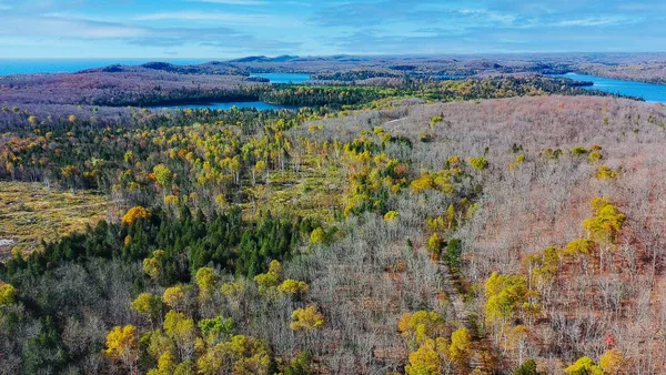 $389,900 | Xx West Deeryard Lake Road, Lutsen, MN 55612