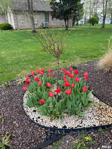 $359,900 | 202 Dinah Lane, Marion, IL 62959