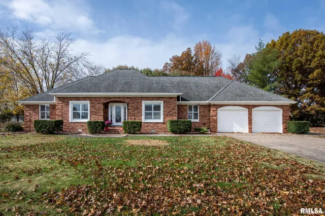 $359,900 | 202 Dinah Lane, Marion, IL 62959