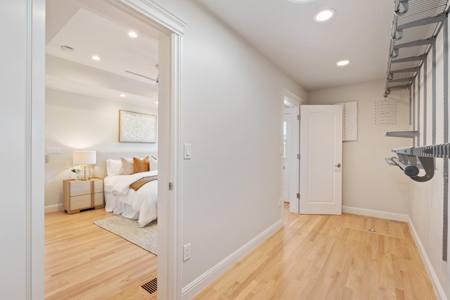 5087 Harwood Road San Jose, CA 95124 - Photo 16 of 37