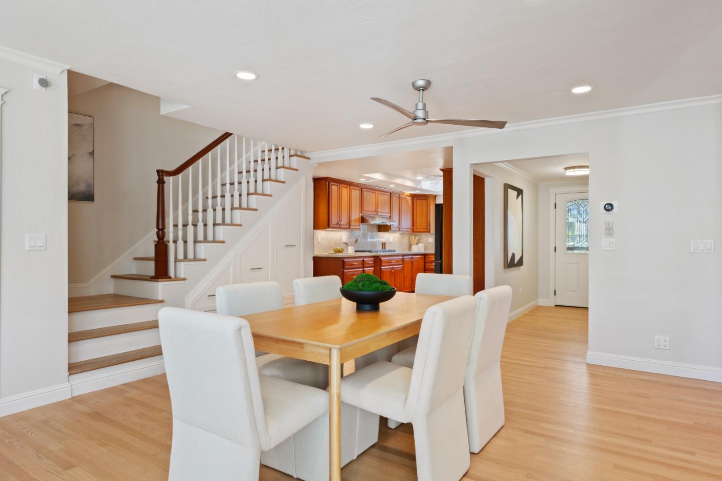 5087 Harwood Road San Jose, CA 95124 - Photo 8 of 37