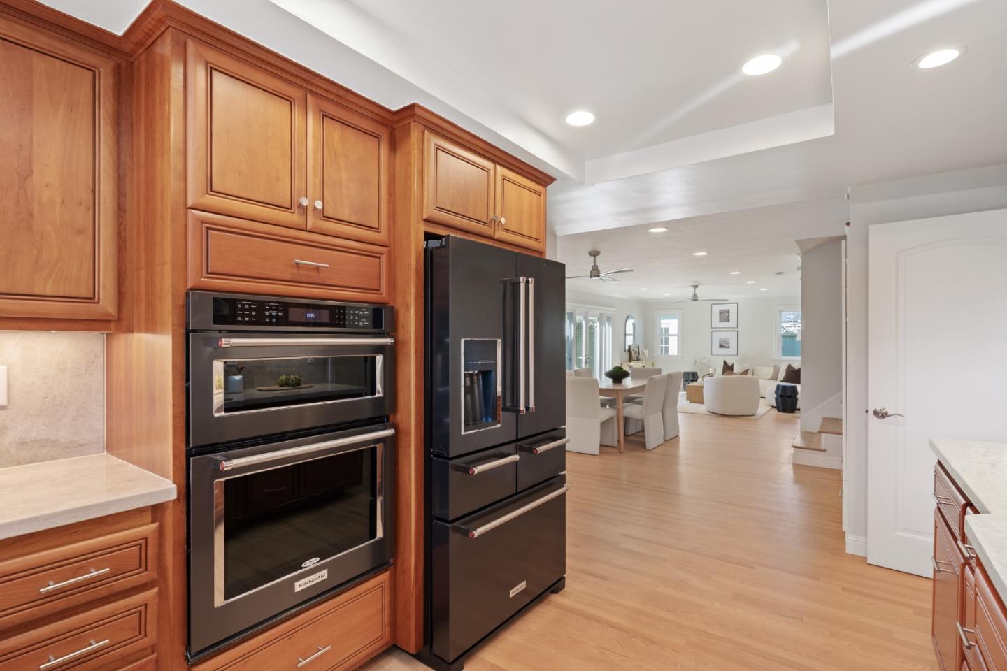5087 Harwood Road San Jose, CA 95124 - Photo 10 of 37