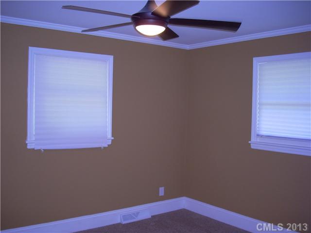 13317 Phillips Road Matthews, NC 28105 - Photo 10 of 16 Gallery Image 10