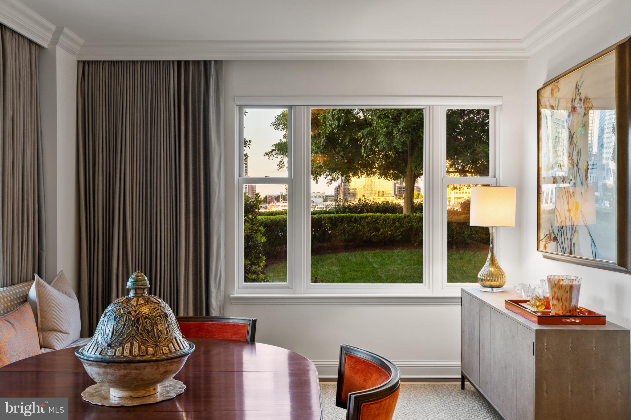801 Key Highway, Unit 110 Baltimore, MD 21230 - Photo 27 of 78 Dining Room with Incredible Views