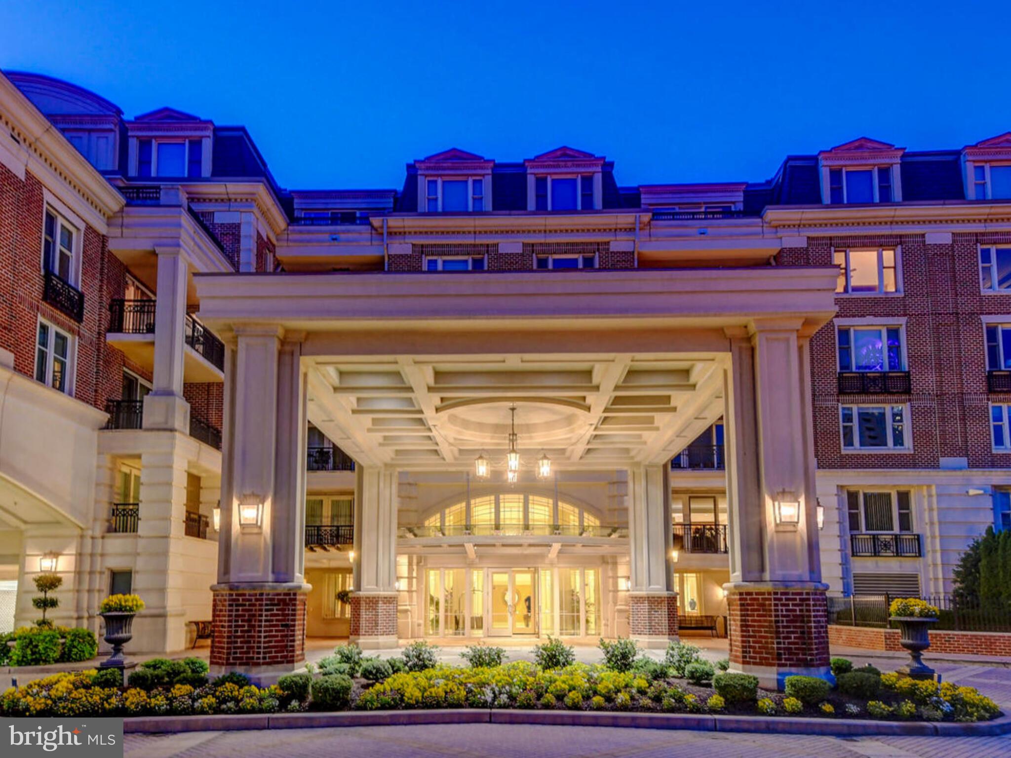 801 Key Highway, Unit 110 Baltimore, MD 21230 - Photo 67 of 78 Porte-cochere Entrance