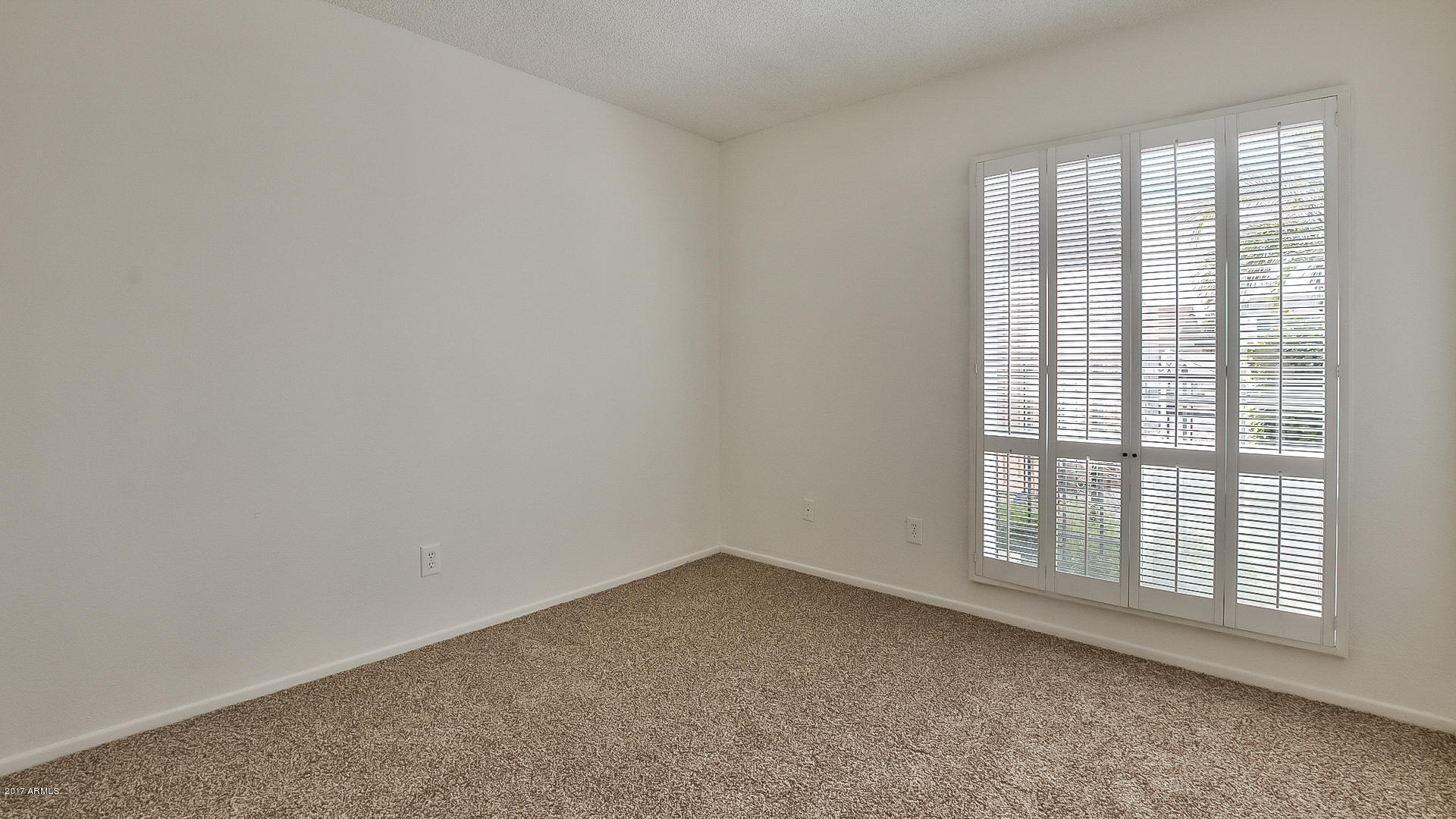 4038 West Griswold Road Phoenix, AZ 85051 - Photo 17 of 31 017_BEDROOM