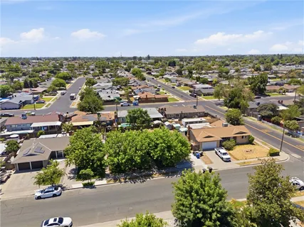 $315,000 | 417 East Magnolia Avenue, Hanford, CA 93230