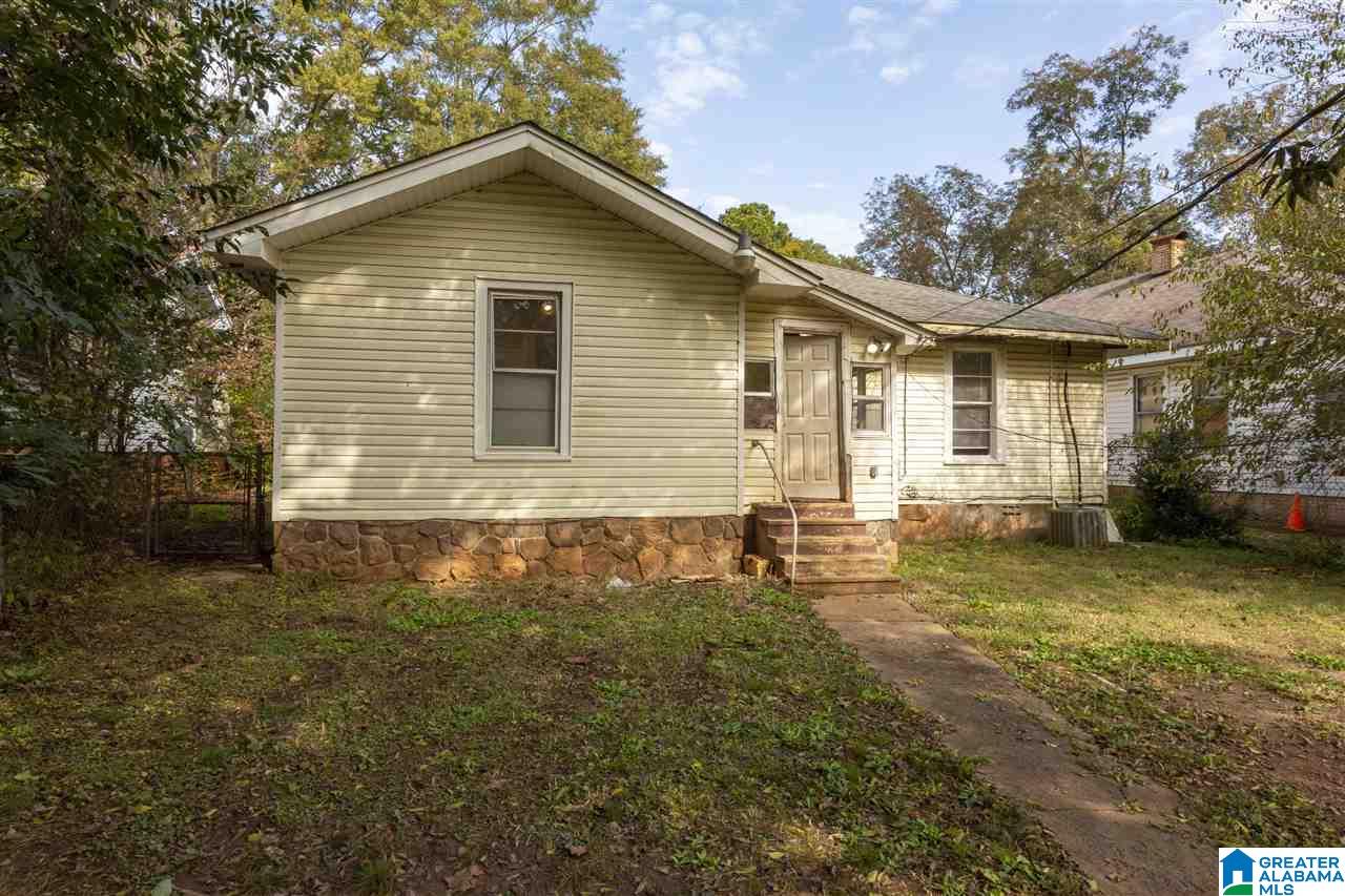 228 Center Street Bessemer, AL 35020 - Photo 6 of 23