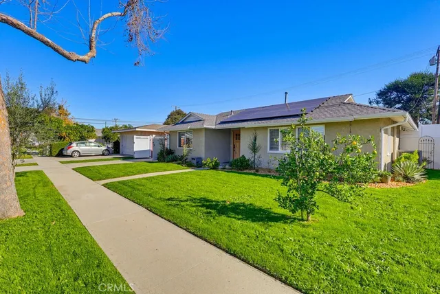 $1,279,000 | 3326 Hackett Avenue, Long Beach, CA 90808