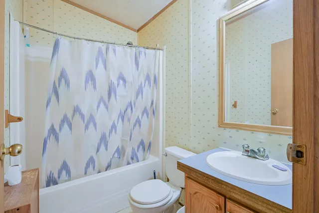 $160,000 | 18 Jacks Lane, Chelsea, ME 04330