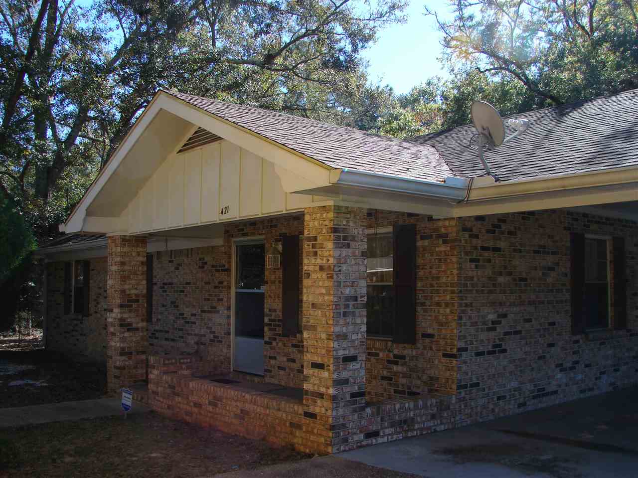 421 West Berry Avenue Foley, AL 36535 - Photo 2 of 27
