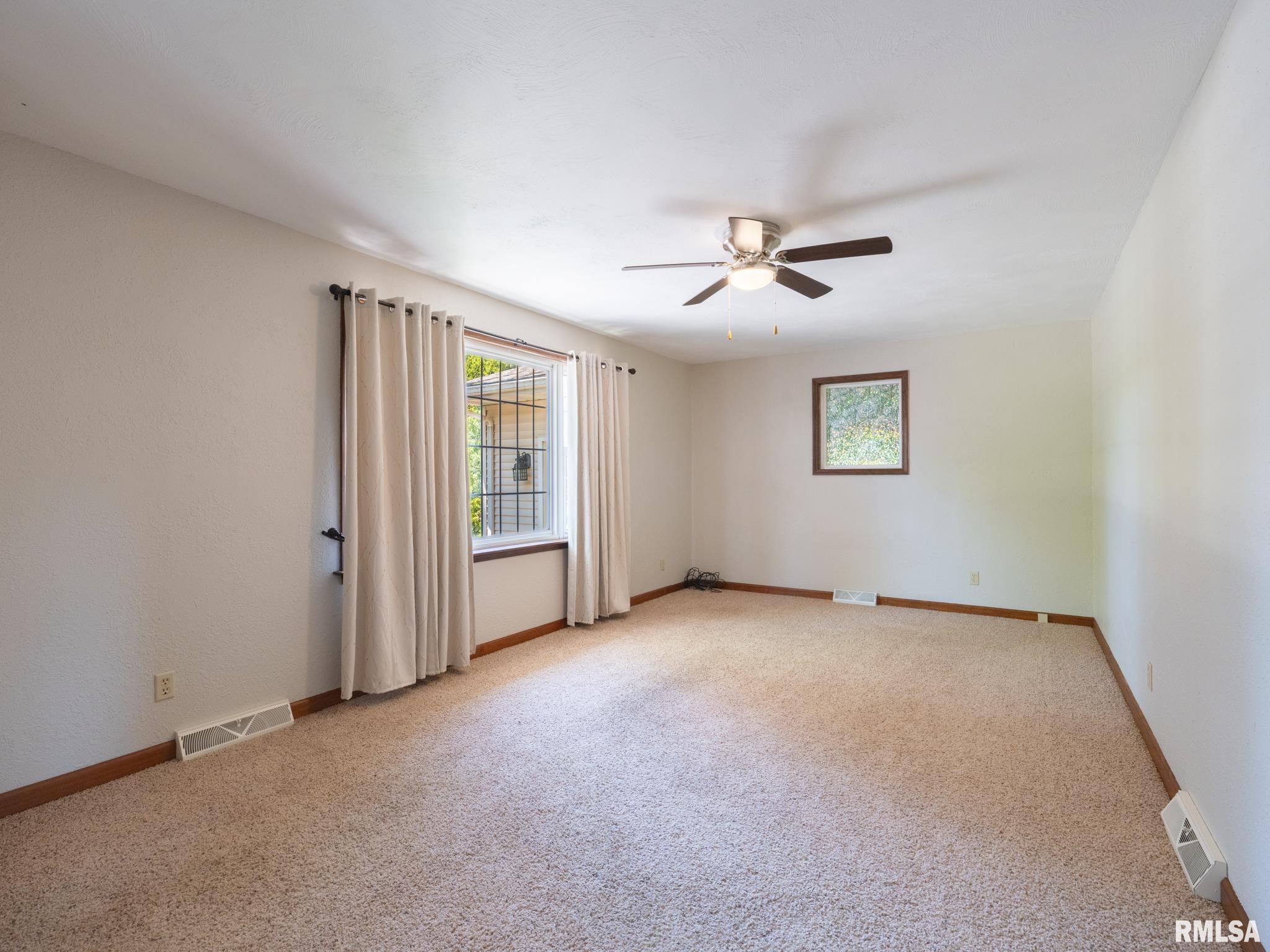 23397 North Taylor Road Canton, IL 61520 - Photo 21 of 74