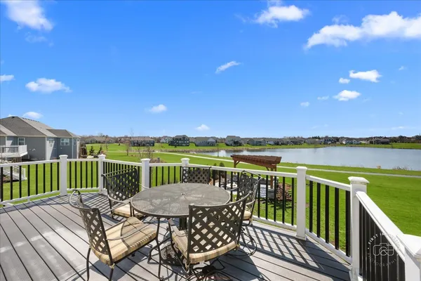 $1,050,000 | 39-w509 Norton Lake Drive, St. Charles, IL 60175