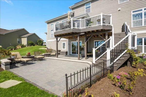 $1,050,000 | 39-w509 Norton Lake Drive, St. Charles, IL 60175