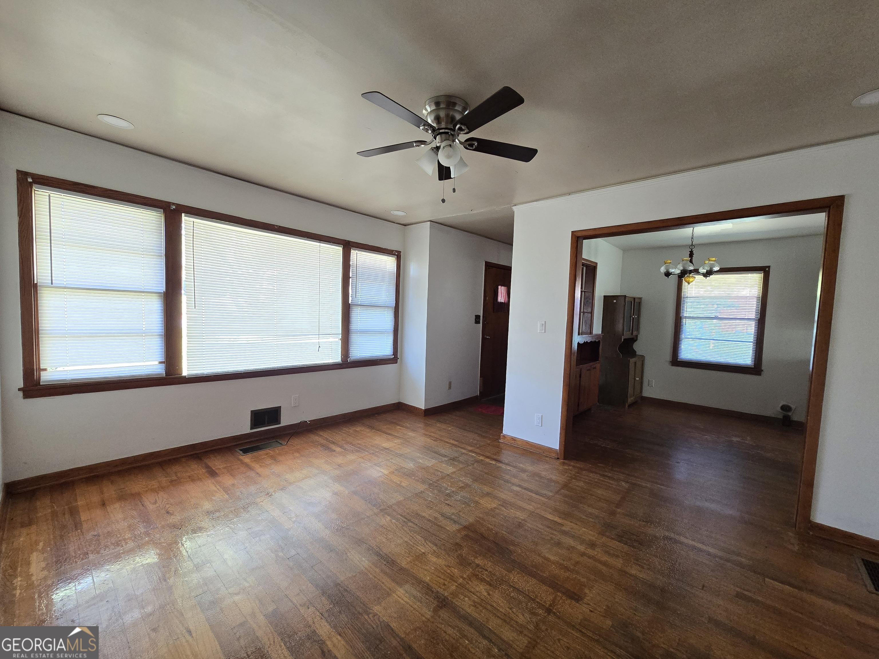 677 Shellnut Drive Forest Park, GA 30297 - Photo 2 of 18