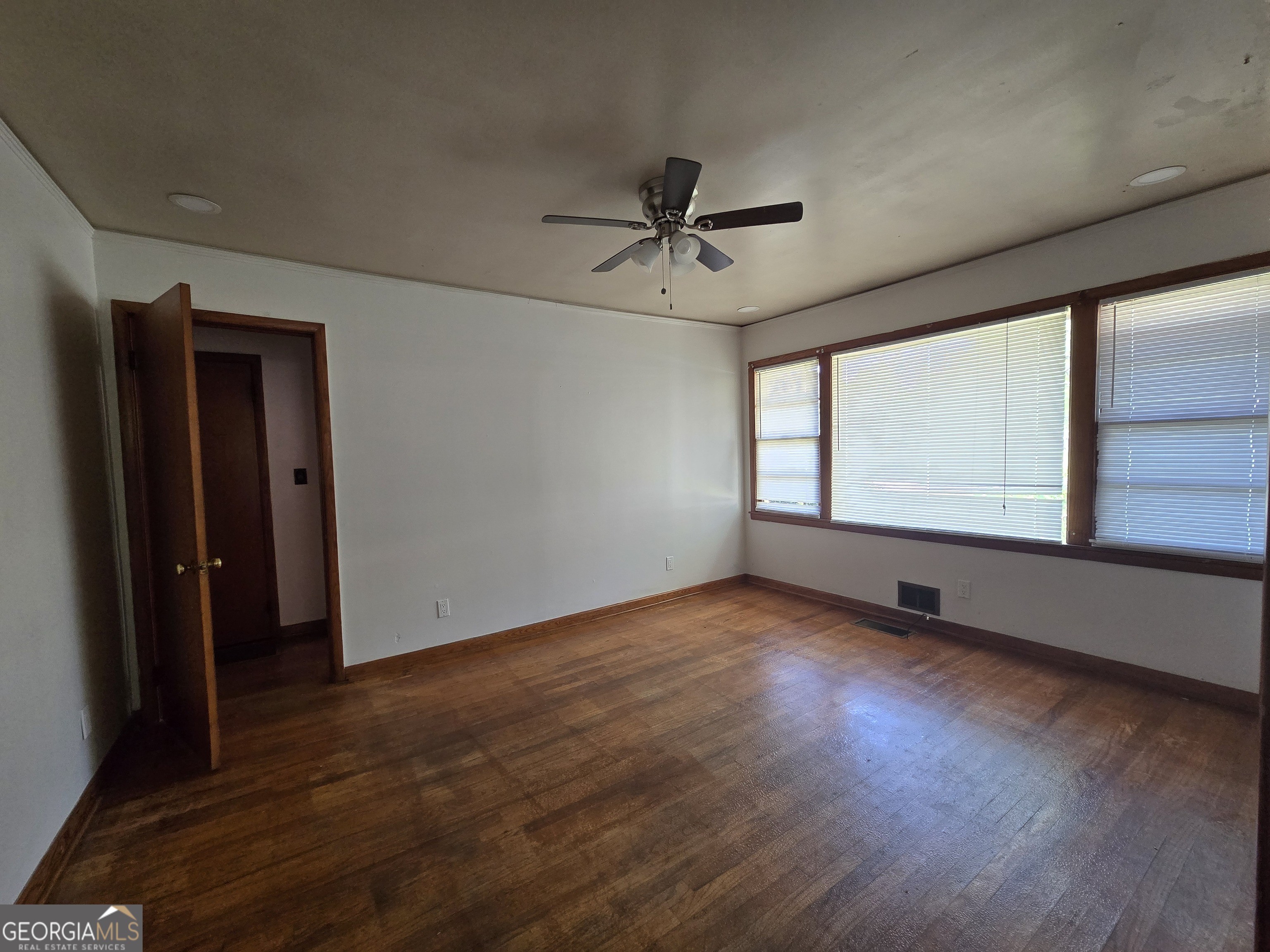 677 Shellnut Drive Forest Park, GA 30297 - Photo 4 of 18