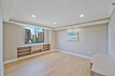$1,495,000 | 4550 North Park Avenue, Unit 610, Chevy Chase, MD 20815