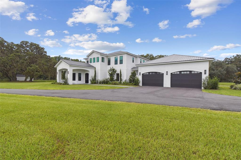 13711 Lussier Lane Spring Hill, FL 34610 - Photo 19 of 100