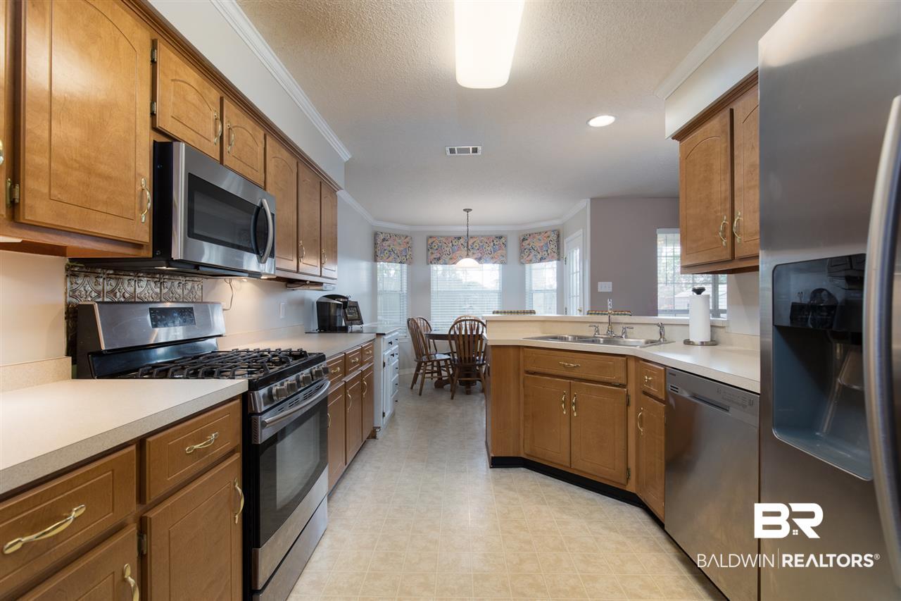 9601 Firethorn Drive Mobile, AL 36695 - Photo 9 of 30