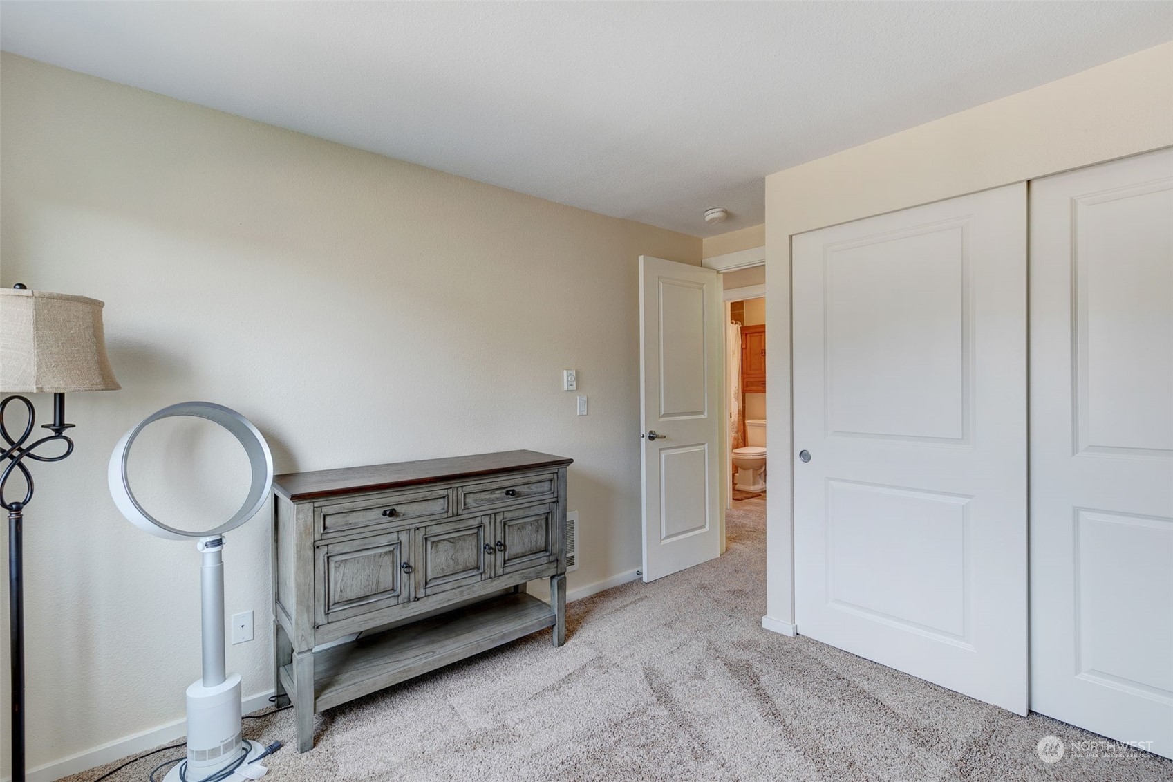 12404 East Gibson Road, Unit P201 Everett, WA 98204 - Photo 15 of 33 Gallery Image 15