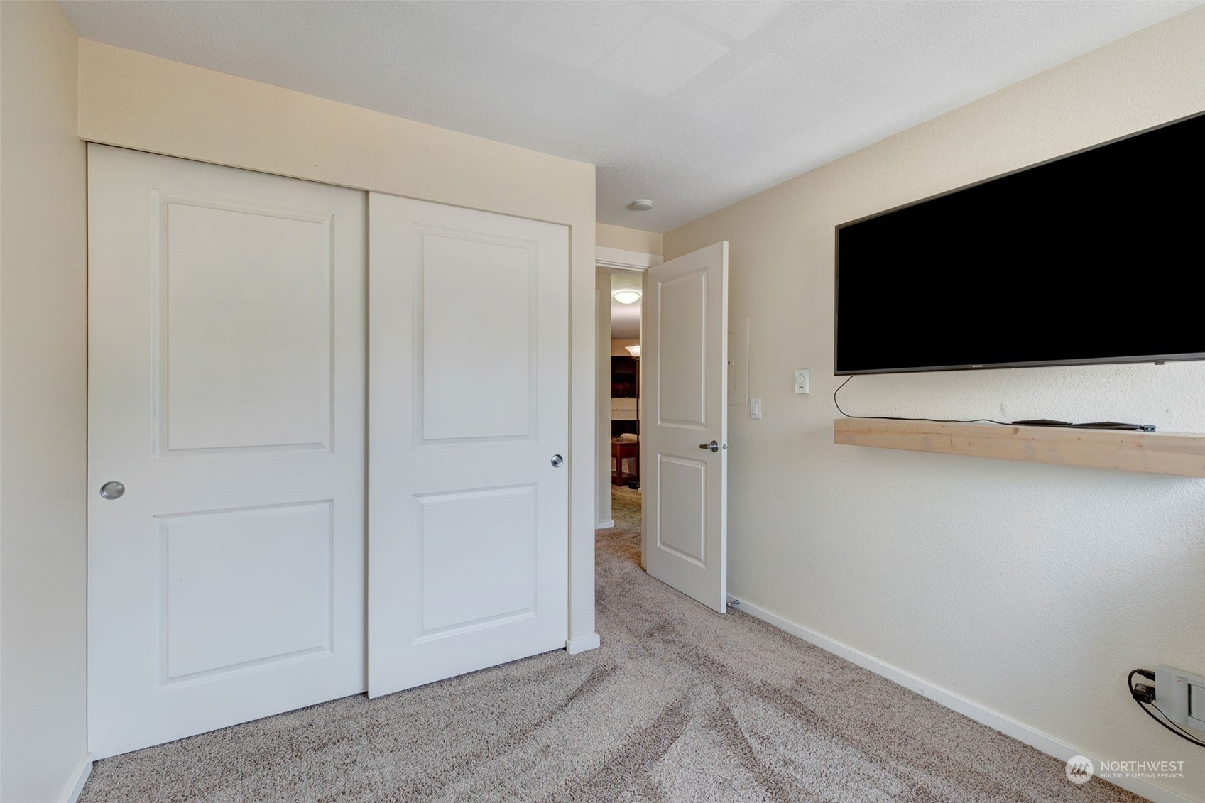 12404 East Gibson Road, Unit P201 Everett, WA 98204 - Photo 18 of 33 Gallery Image 18