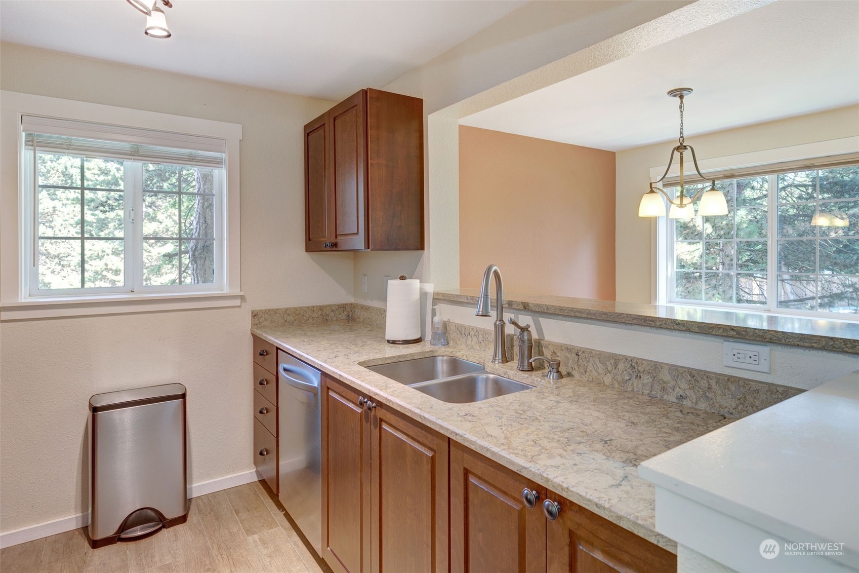 12404 East Gibson Road, Unit P201 Everett, WA 98204 - Photo 7 of 33 Gallery Image 7
