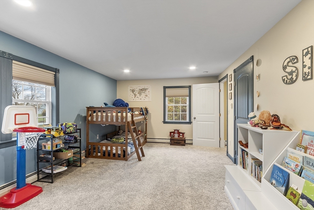 90 South Road Pepperell, MA 01463 - Photo 22 of 41