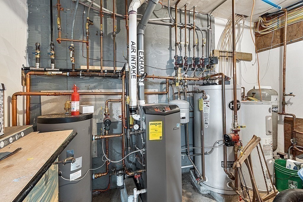 90 South Road Pepperell, MA 01463 - Photo 35 of 41