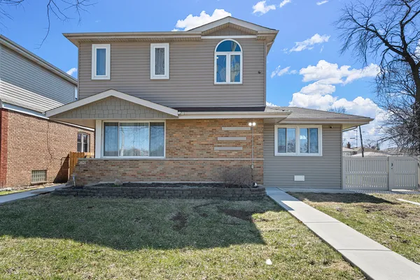 $424,900 | 3521 West 82nd Place, Chicago, IL 60652