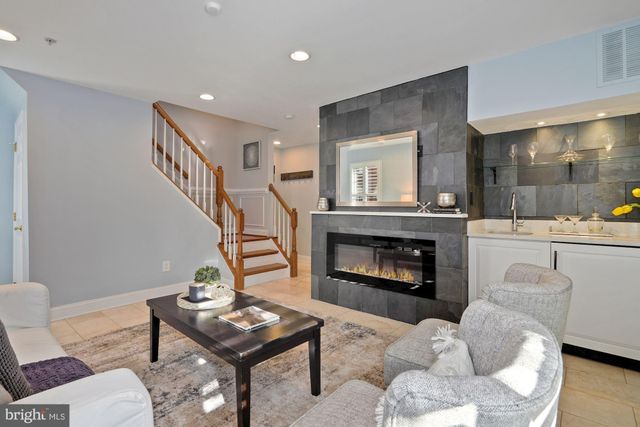 $1,845,000 | 730 Battery Place, Alexandria, VA 22314