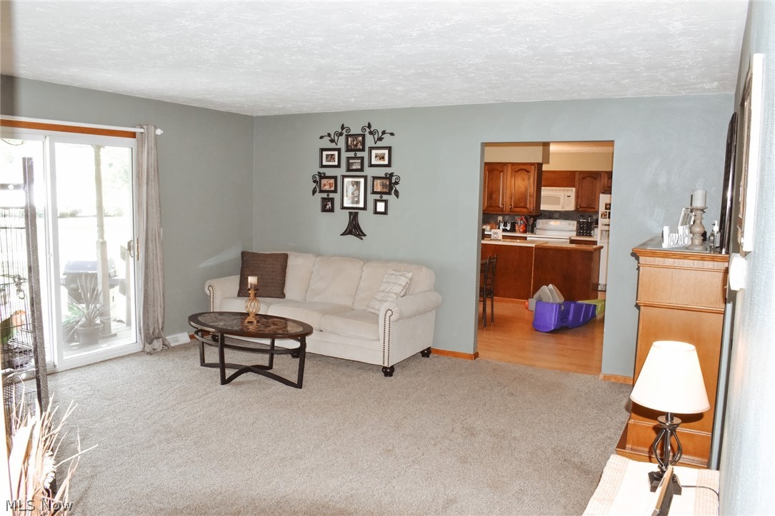 5530 Longbrook Road Lorain, OH 44053 - Photo 10 of 28 Gallery Image 10