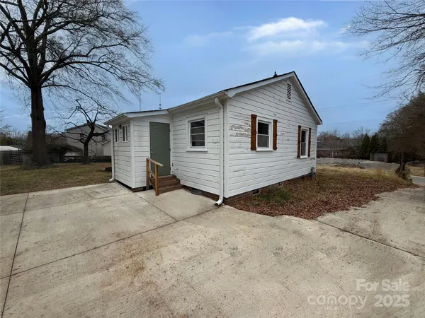 $134,900 | 322 Buffalo Street, Shelby, NC 28150