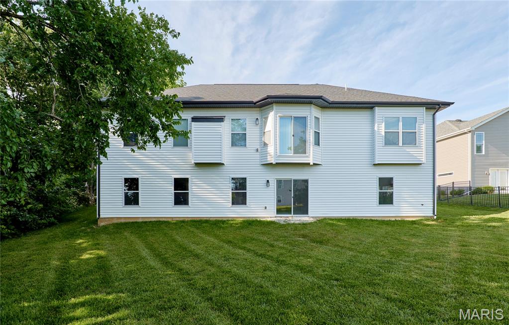 10236 Hawthorn Road Foristell, MO 63348 - Photo 5 of 52