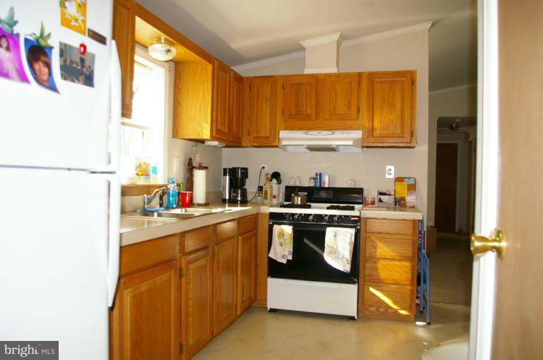 11224 Dutch Hollow Road Culpeper, VA 22701 - Photo 17 of 19 Kitchen