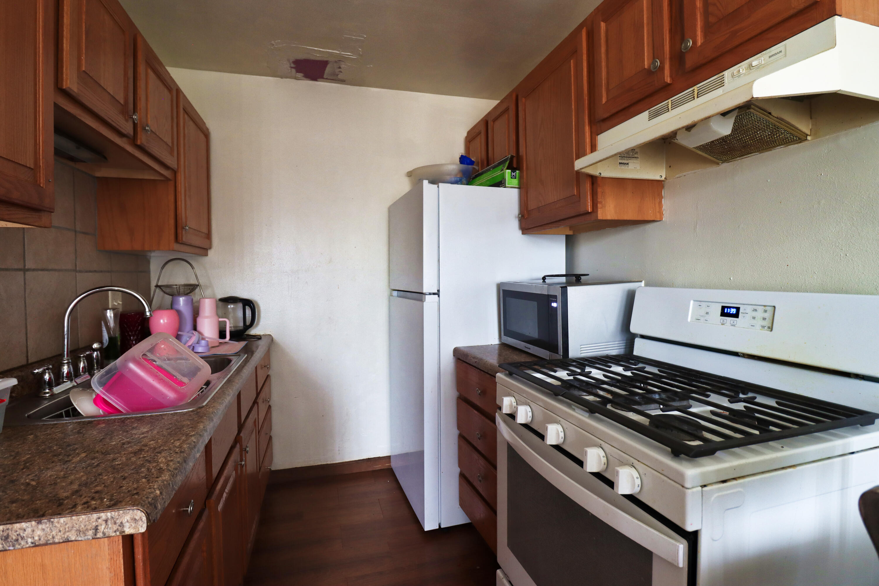 5409 Byrd Avenue Racine, WI 53406 - Photo 5 of 15 IMG_7390