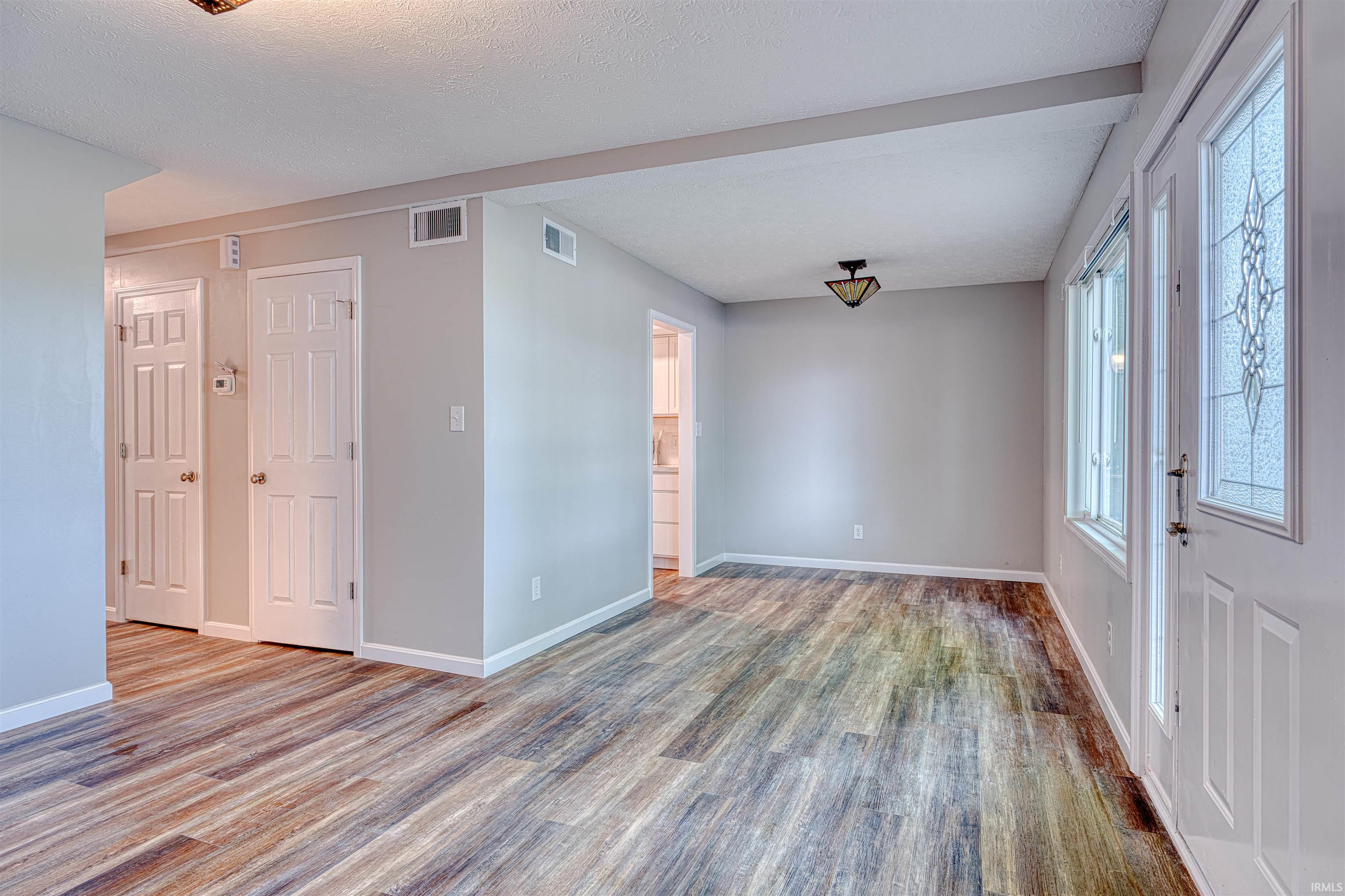 2645 Oak Hill Road Evansville, IN 47711 - Photo 4 of 36