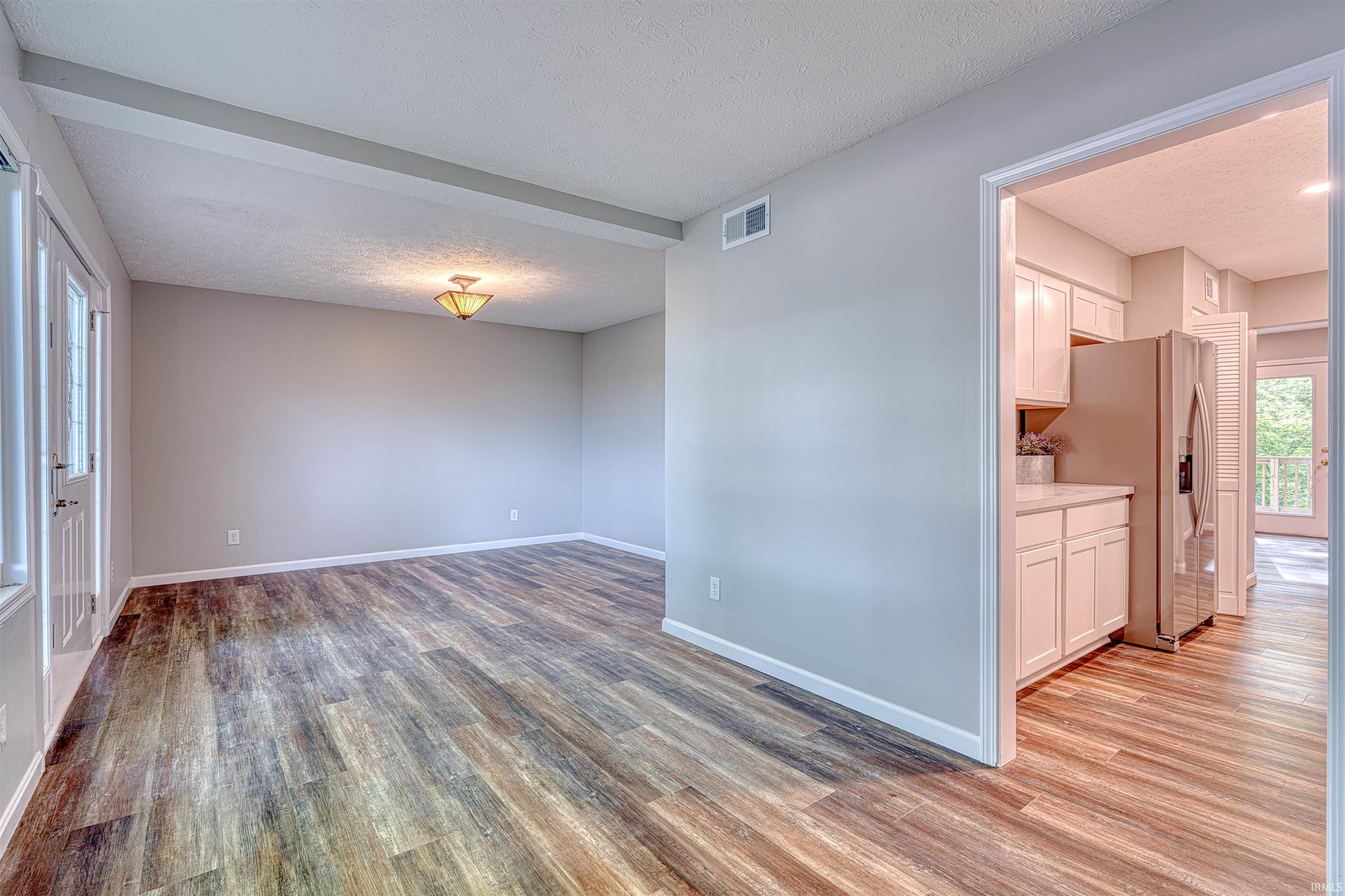 2645 Oak Hill Road Evansville, IN 47711 - Photo 5 of 36